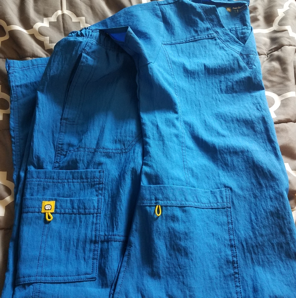 Wonderwink Scrub Set